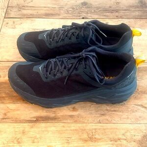 Hoka Challenger ATR 5 gore-tex waterproof trail running/hiking shoes